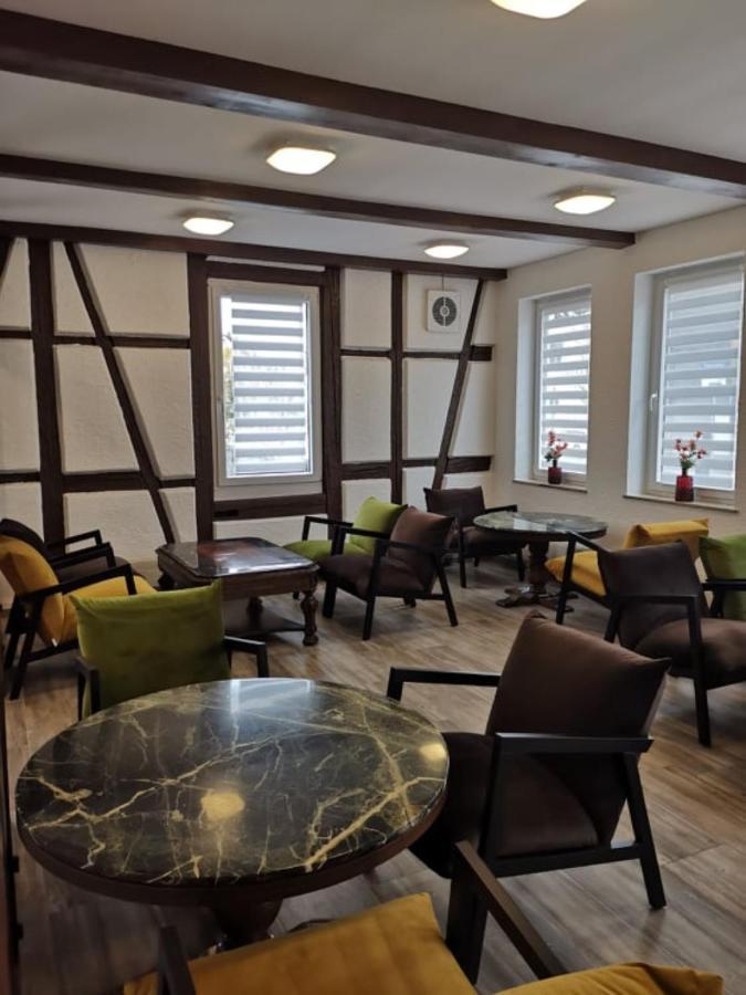 Hotel Zum Weissen Ochsen 알렌 외부 사진