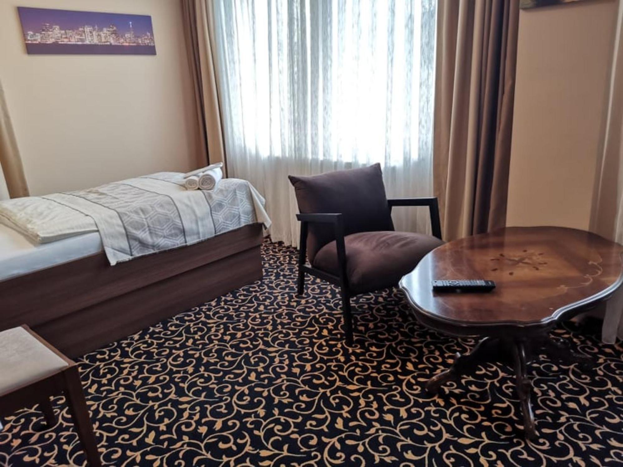 Hotel Zum Weissen Ochsen 알렌 외부 사진